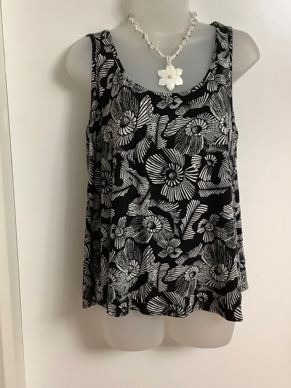 Blue Sky Bamboo Tank MEDIUM fits med to ml 36-38 bust